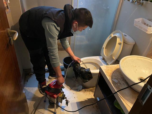 贵阳马桶疏通-疏通下水道